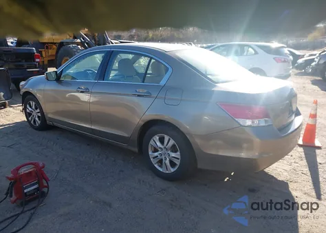 2010 Honda Accord 2.4 Lx-P z USA, uszkodzony, nr VIN 1HGCP2F42AA094345